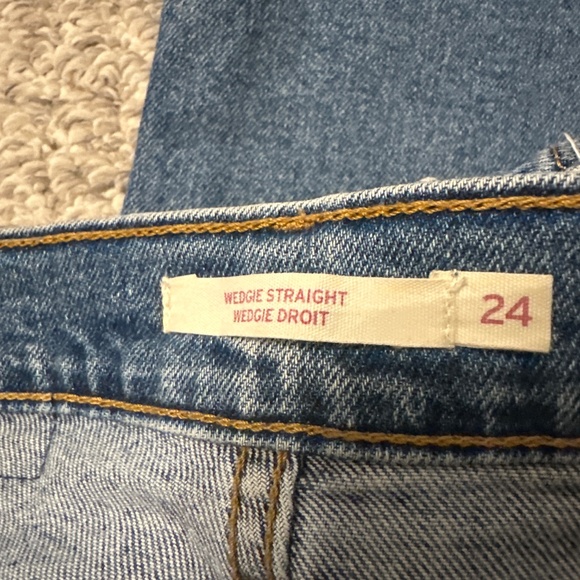 Jeans - Picture 2 of 4